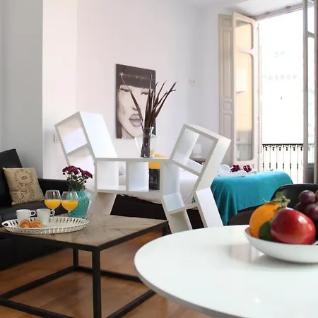 Apartment Life Calderon *